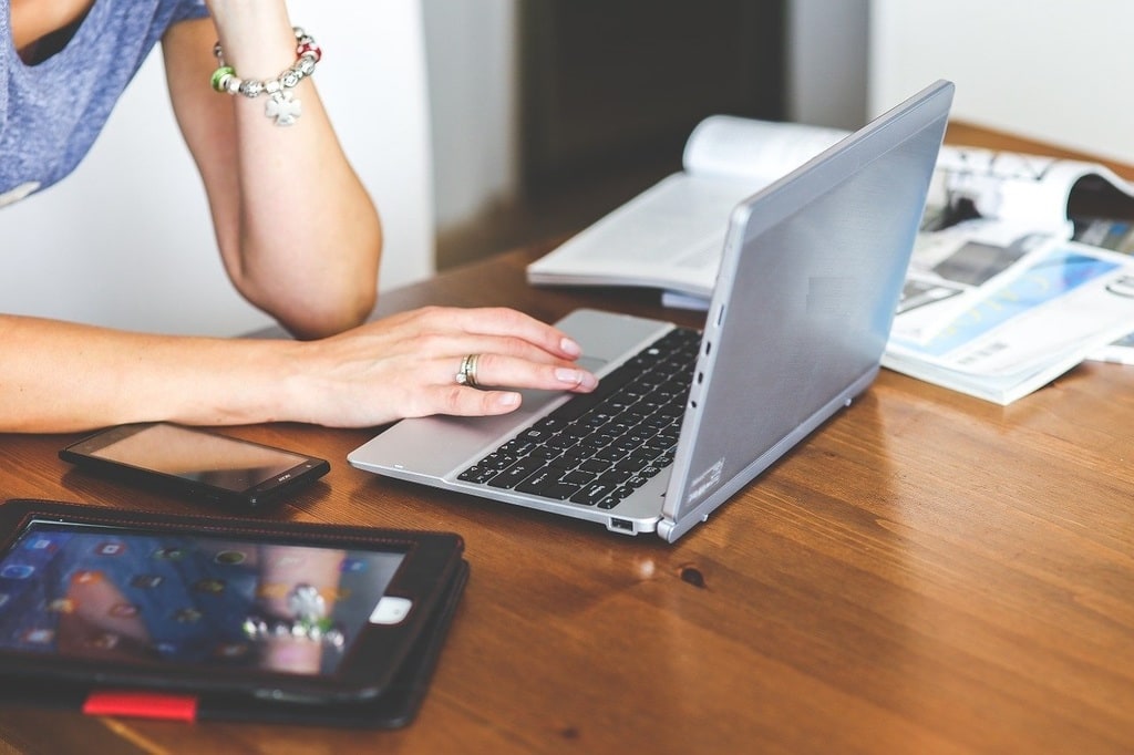Améliorer la présence en ligne grâce au contenu régulier